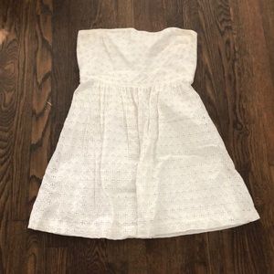 Straplesss white eyelet dress